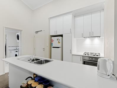 12/35 Malata Crescent, Success WA 6164