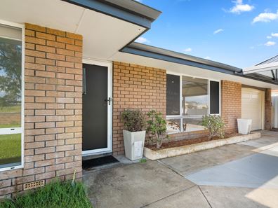 11 Kitson St, Rockingham WA 6168