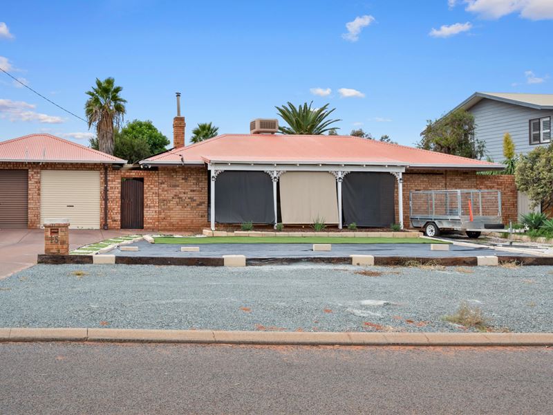 15 Bennetts Place, Hannans