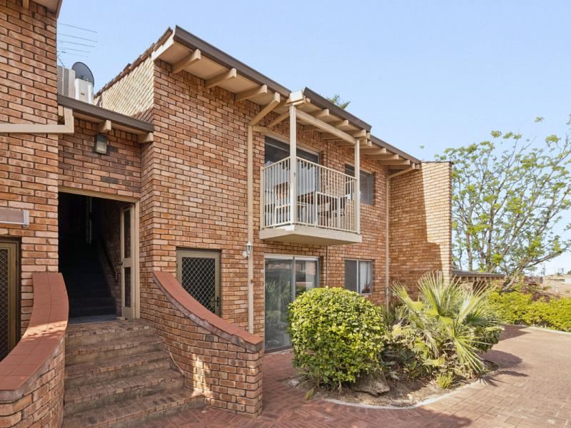 9/10 Fletcher Street, Yokine