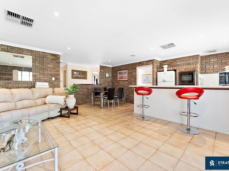 4 Blandfield Way, Parkwood WA 6147