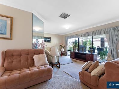 4 Blandfield Way, Parkwood WA 6147