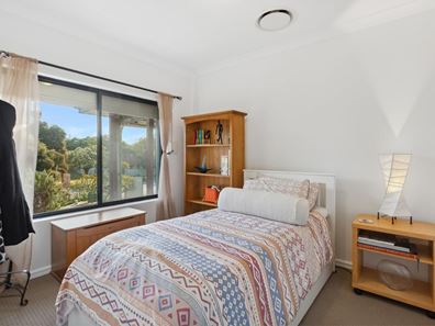 120 Hill View Terrace, St James WA 6102
