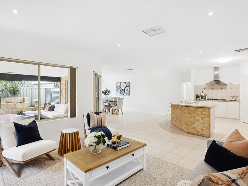 8 Strutt Parkway, Southern River