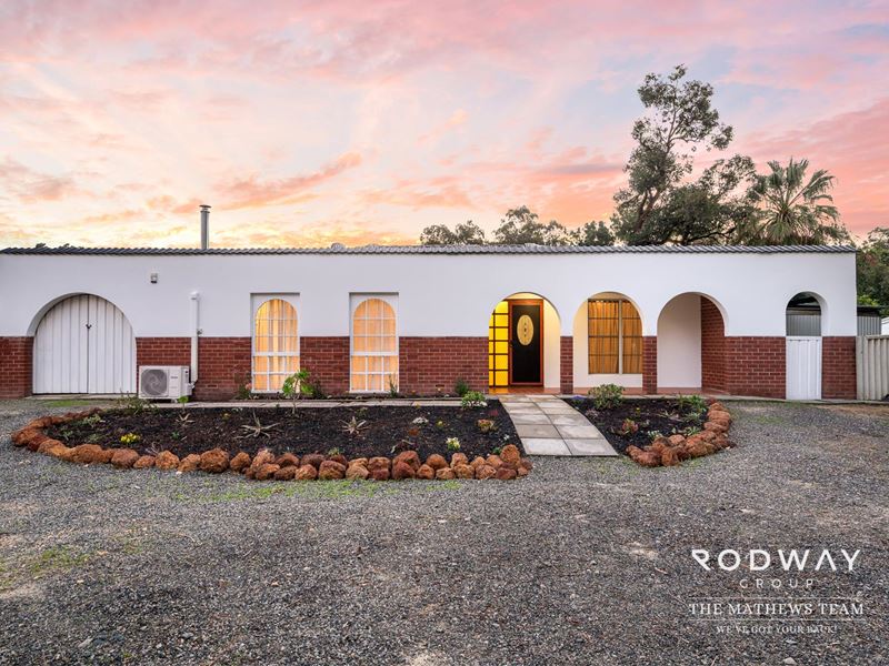 2949 Albany Hwy, Kelmscott