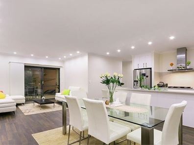 10 Dalmatia Court, Coogee WA 6166