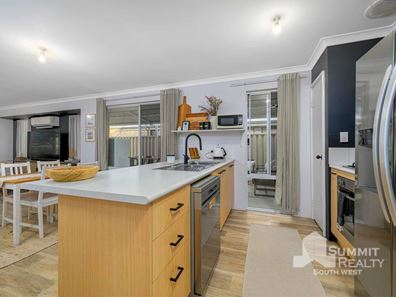 3 Pyrite Way, Dalyellup WA 6230