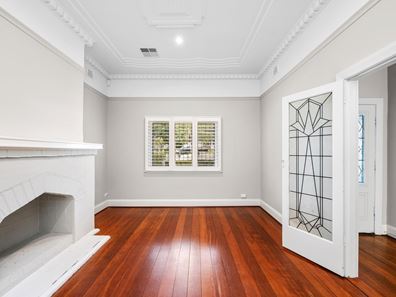 9 Saunders Street, Swanbourne WA 6010