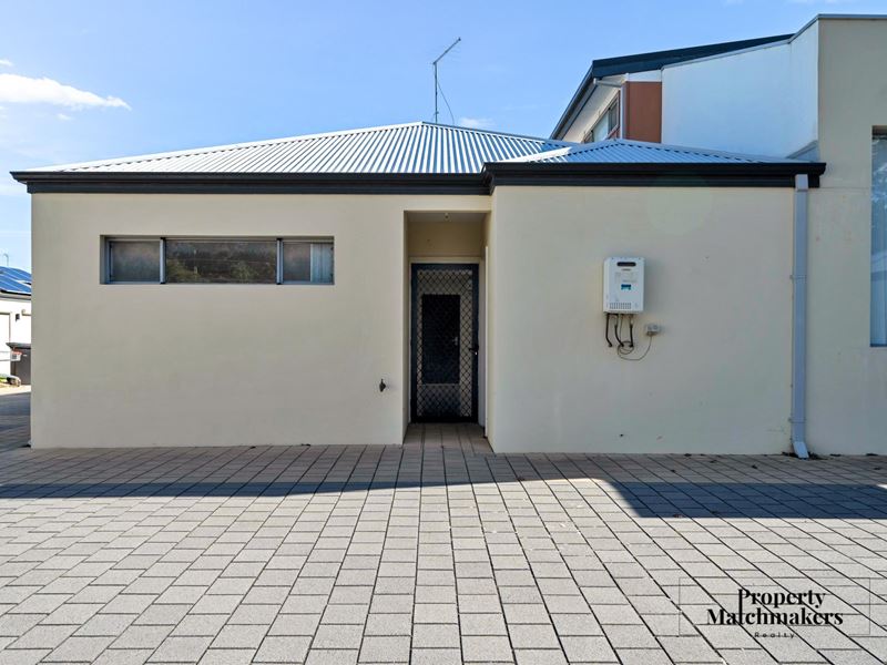 3/64 Dowitcher Loop, Gosnells WA 6110