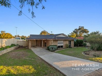 10 Simmons Loop, Parmelia WA 6167