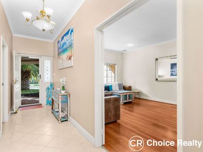 10 Boyle Avenue, Rockingham WA 6168