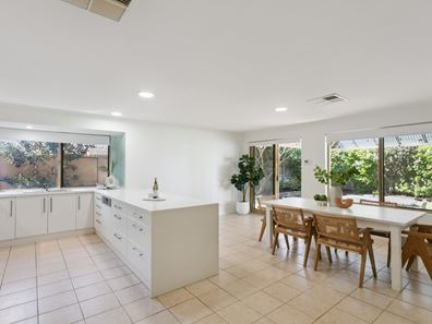 52 Mooro Drive, Mount Claremont WA 6010