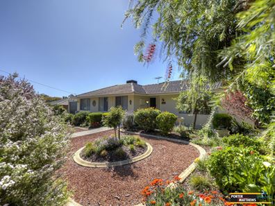 25 Barwon Street, Lesmurdie WA 6076
