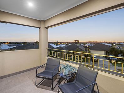 14 Coot Way, Tapping WA 6065