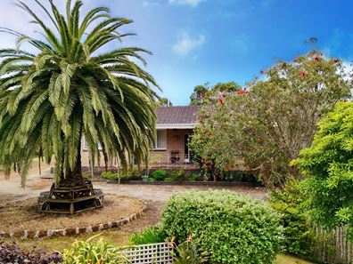 10 Rocky Crossing  Road, Warrenup WA 6330
