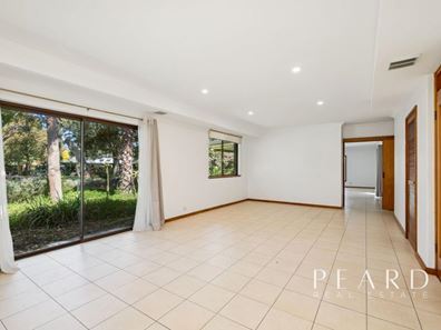 14 Princeton Court, Thornlie WA 6108