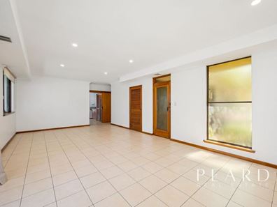 14 Princeton Court, Thornlie WA 6108