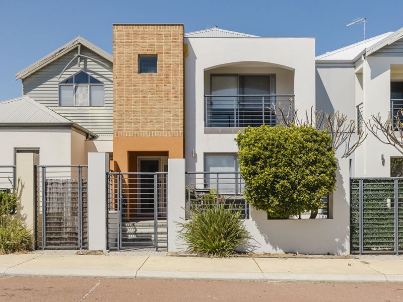 29 Gaudi Way, Clarkson