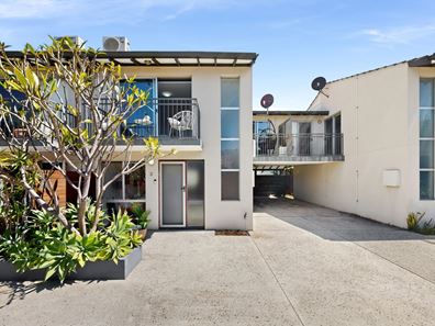 2/370 Stirling Street, Highgate WA 6003