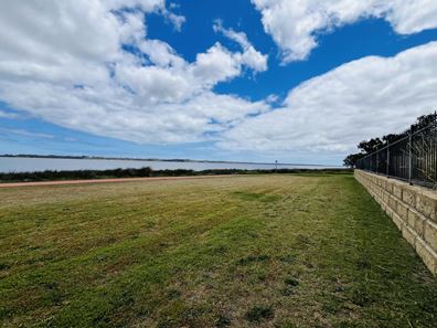 38 Old Coast Road, Australind WA 6233