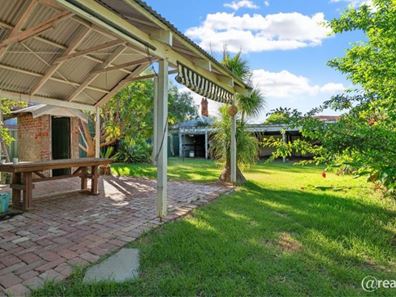 104 Terrace Road, Guildford WA 6055