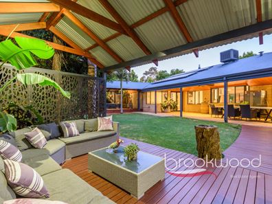 9 Gannon Glen, Mundaring WA 6073