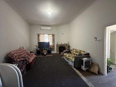 75 Beaufort Street, Katanning WA 6317