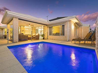 11 Horsham Crescent, Harrisdale WA 6112