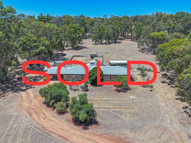 53 Almond Avenue, Bakers Hill