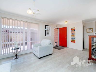 2/10 Nuytsia Avenue, Carey Park WA 6230