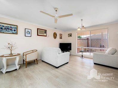 2/10 Nuytsia Avenue, Carey Park WA 6230