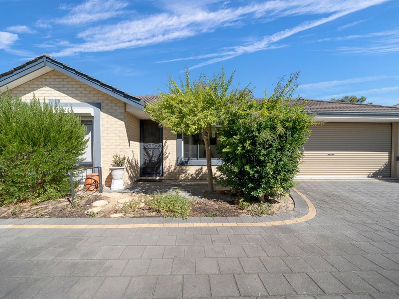 49A Donaldson Street, Queens Park WA 6107