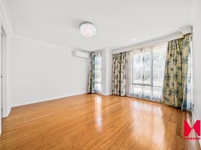 71 Salwood Loop, Banksia Grove WA 6031