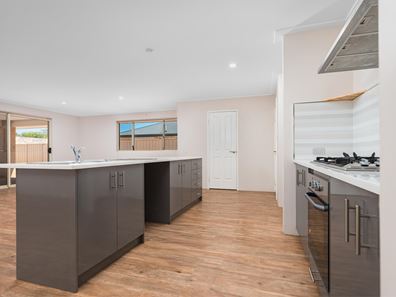 19 Mistral Crest, Glenfield WA 6532