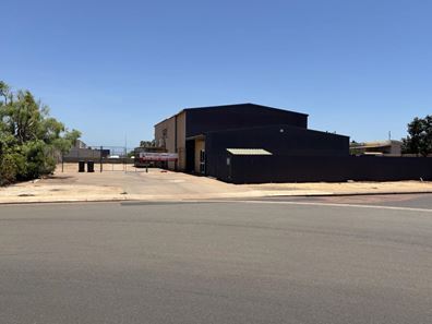 2 Crane Circle, Karratha WA 6714