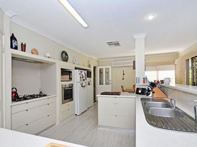 20 Regelia Turn, Ellenbrook WA 6069