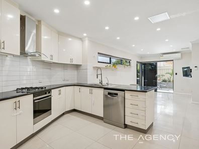 32C Blackdoune Way, Westminster WA 6061