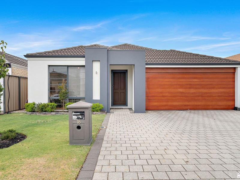 18 Terracina Parkway, Piara Waters