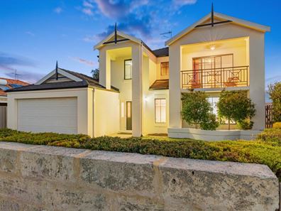 27 Rialto Place, Halls Head WA 6210
