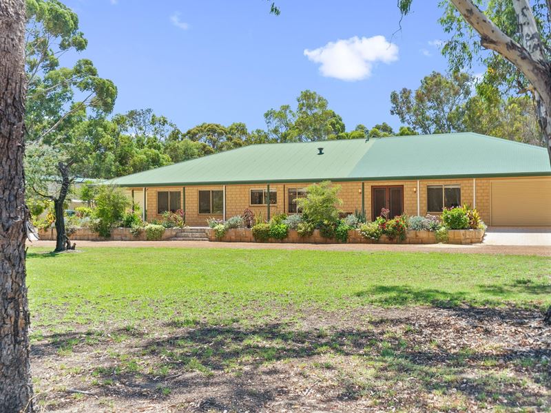 120 Byford Meadows Drive, Oakford WA 6121