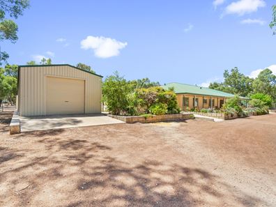 120 Byford Meadows Drive, Oakford WA 6121