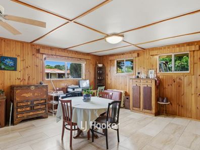 12 Downing Street, Carey Park WA 6230