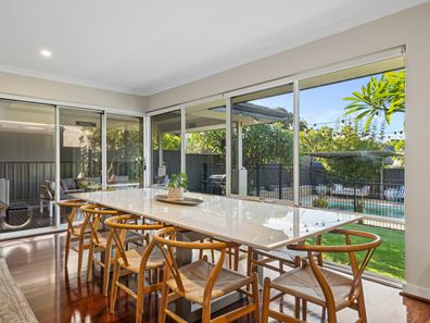 18 Davenport Road, Booragoon WA 6154