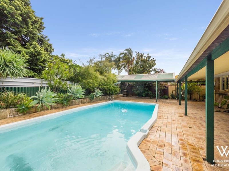 6 Reach Place, Huntingdale WA 6110