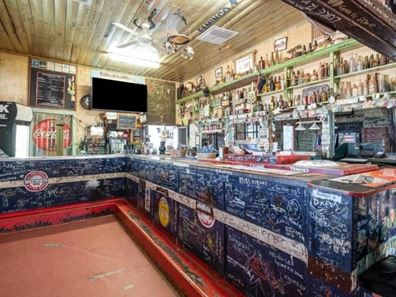 492 Railway Street - Broadarrow Tavern, Kanowna WA 6431