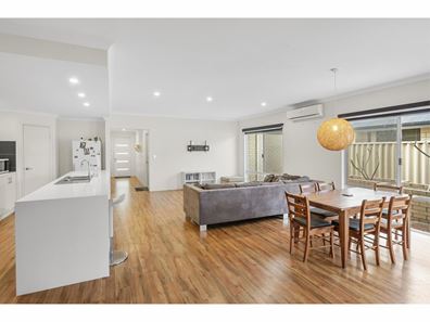 18 Clematis Way, Broadwater WA 6280