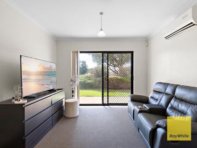 13/17 Southdown Place, Thornlie WA 6108