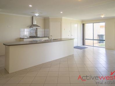 4 Angler Parade, Drummond Cove WA 6532