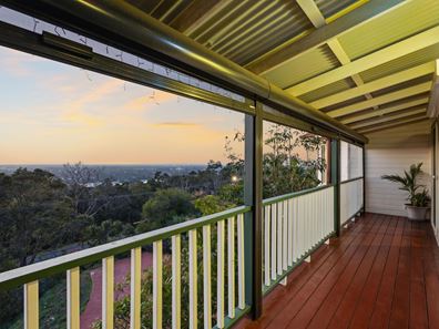 38 Carrick Road, Mount Richon WA 6112