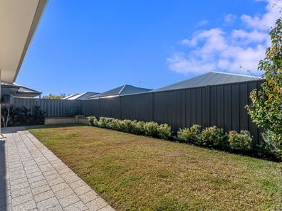 17 Waterous  Street, Piara Waters WA 6112